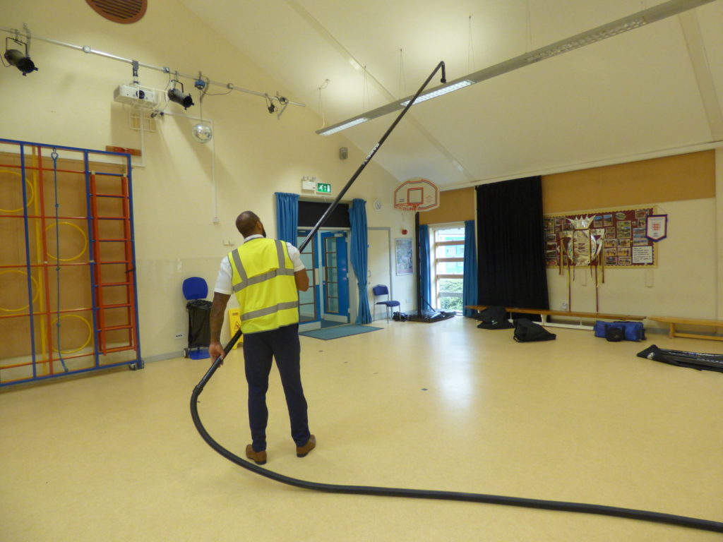 Grant demonstrate internal high reach cleaning system